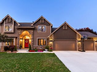 1005 NW Campus Ridge Ct, Ankeny, IA 50023