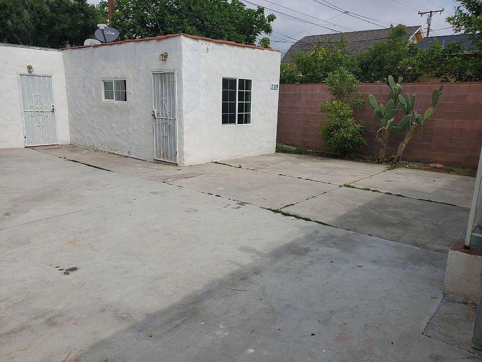 2nd image of 709 Harps St