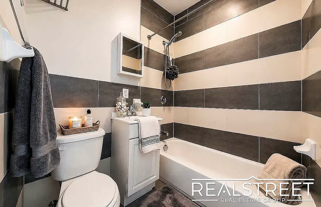14 Harrison Place — Photo 4