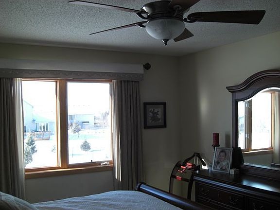 4th image of 538 Tuttle Dr