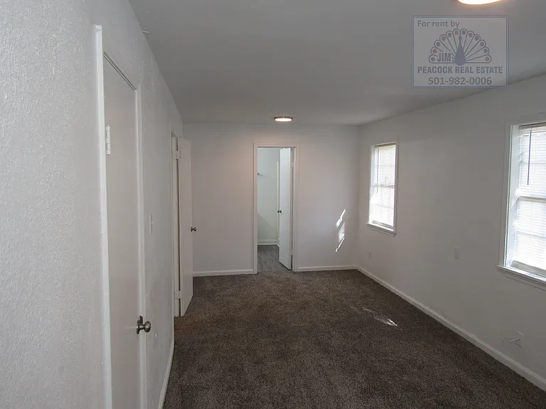 3720 Burks Ave — Photo 5