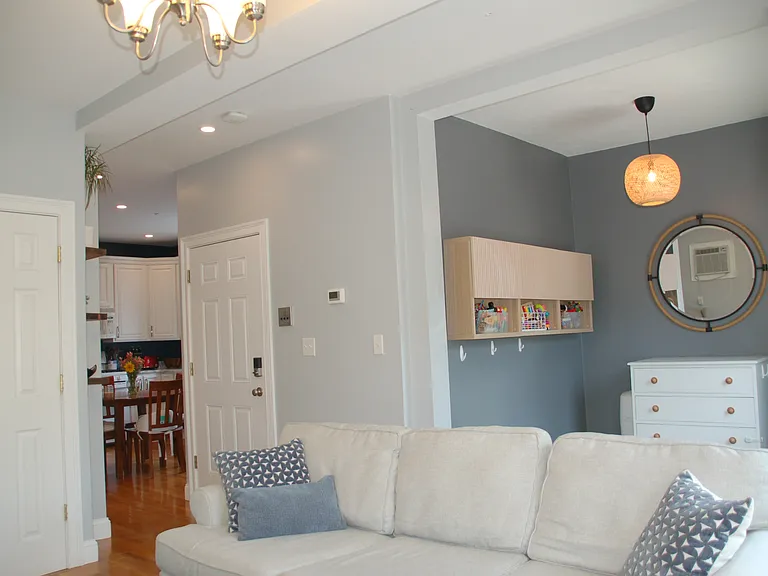 15 Joseph St #2 — Photo 4