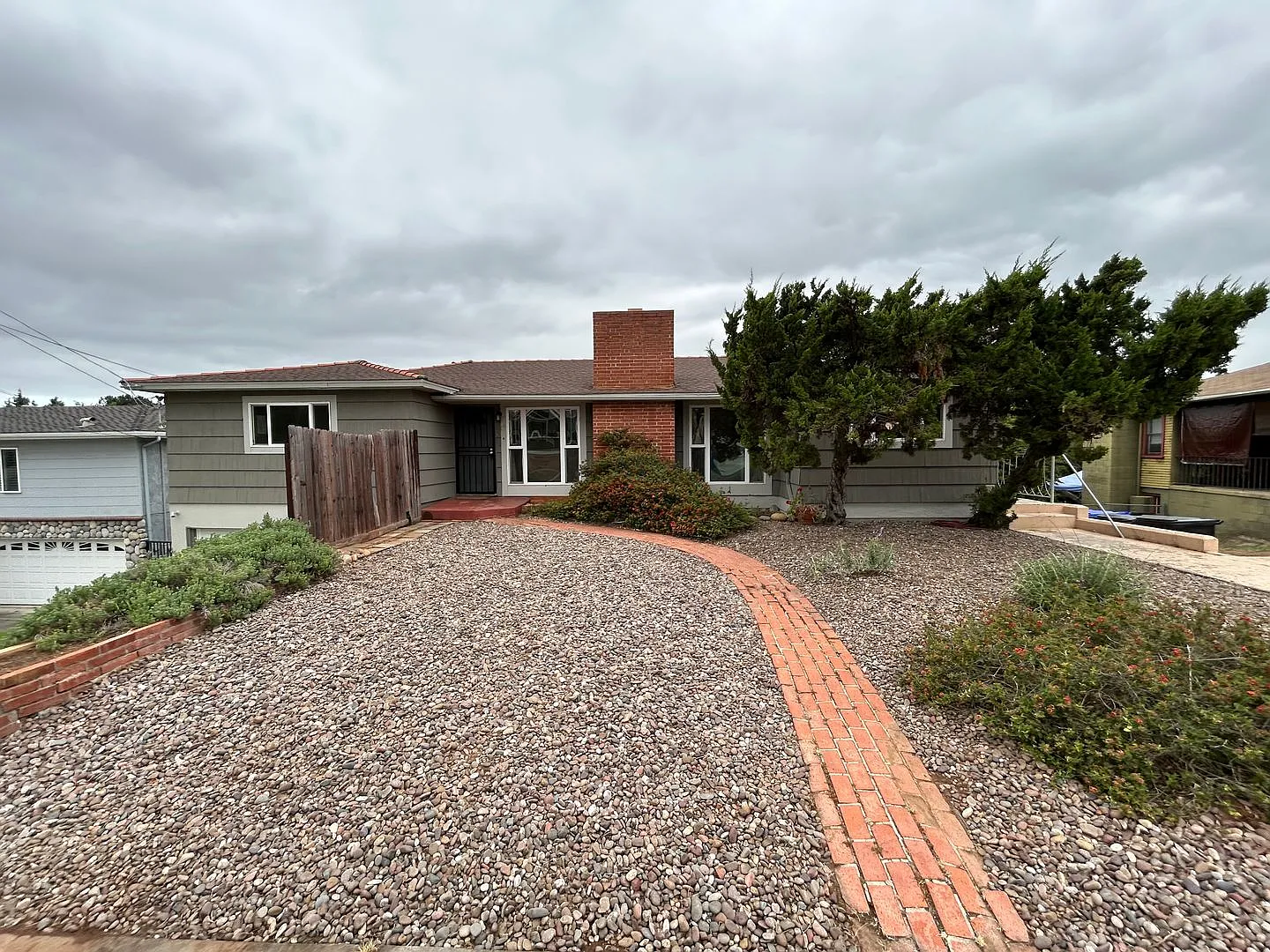 5 Bedroom, 3 Bath in College Area!! — Photo 2