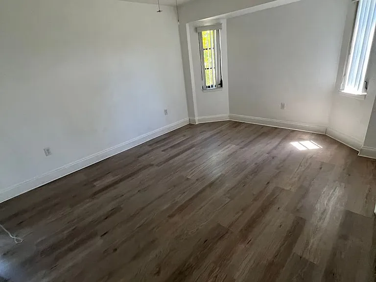 2092 Rio De Janeiro Ave — Photo 25