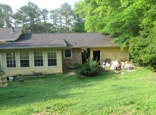 2657 Vance Dr, East Pt, GA 30344