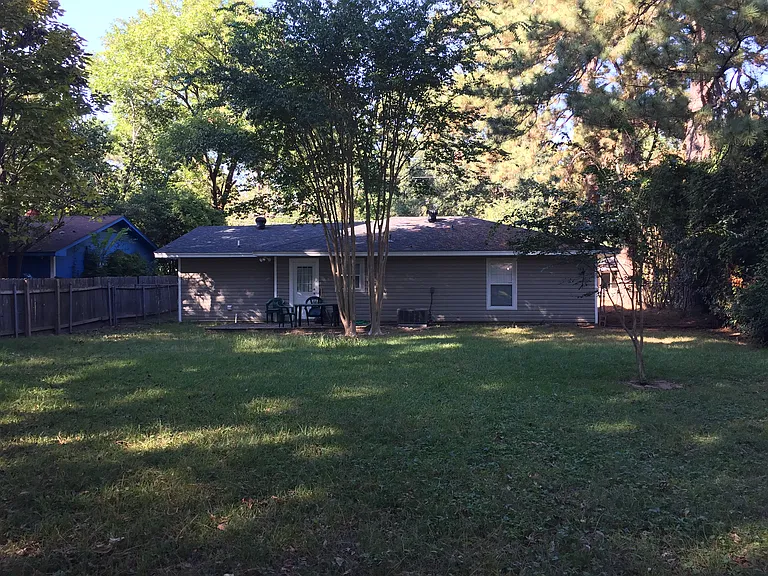 507 Eason Pl — Photo 2