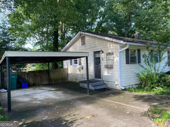 1003 Valley Dr SE, Smyrna, GA 30080