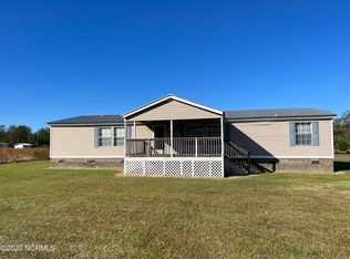 210 Hargrove Dr, Rose Hill, NC 28458