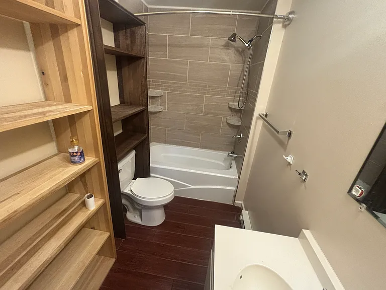248 Roosevelt Ave #2 — Photo 8