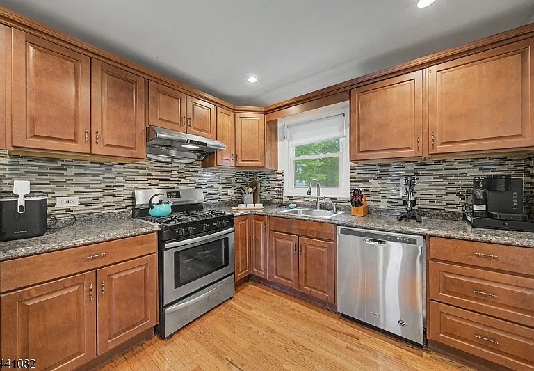 23 Distler Ave — Photo 12