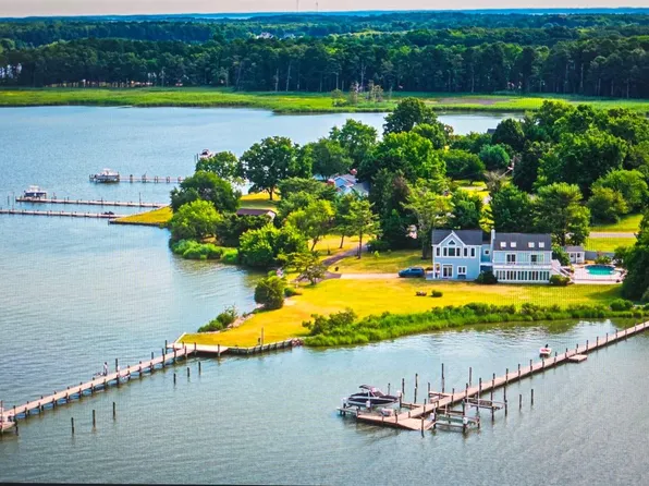 401 Old Point Rd, Chester, MD 21619