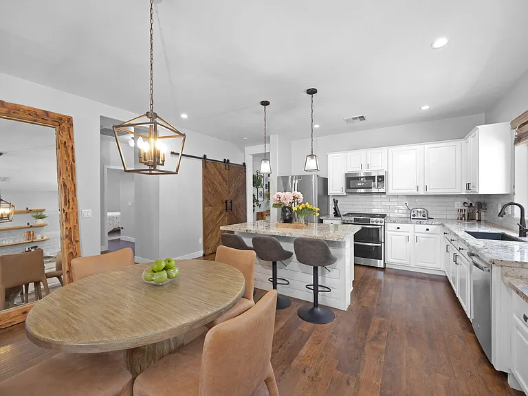 1294 E Apricot Ln — Photo 8