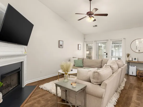 3911 Dodson Chapel Rd APT 2, Hermitage, TN 37076