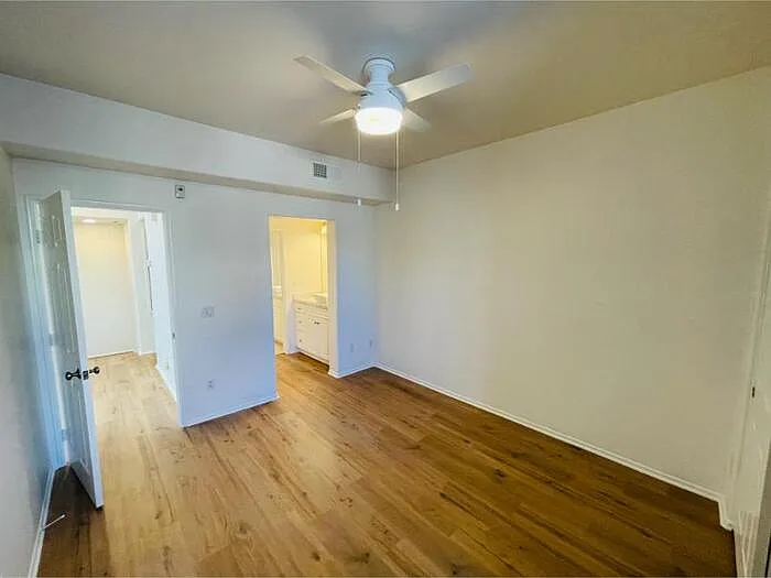 4012 Backshore Ct #1 — Photo 26