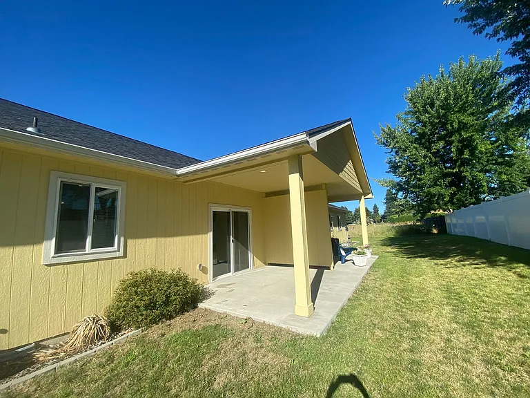 1414 E. 6th Duplex — Photo 15