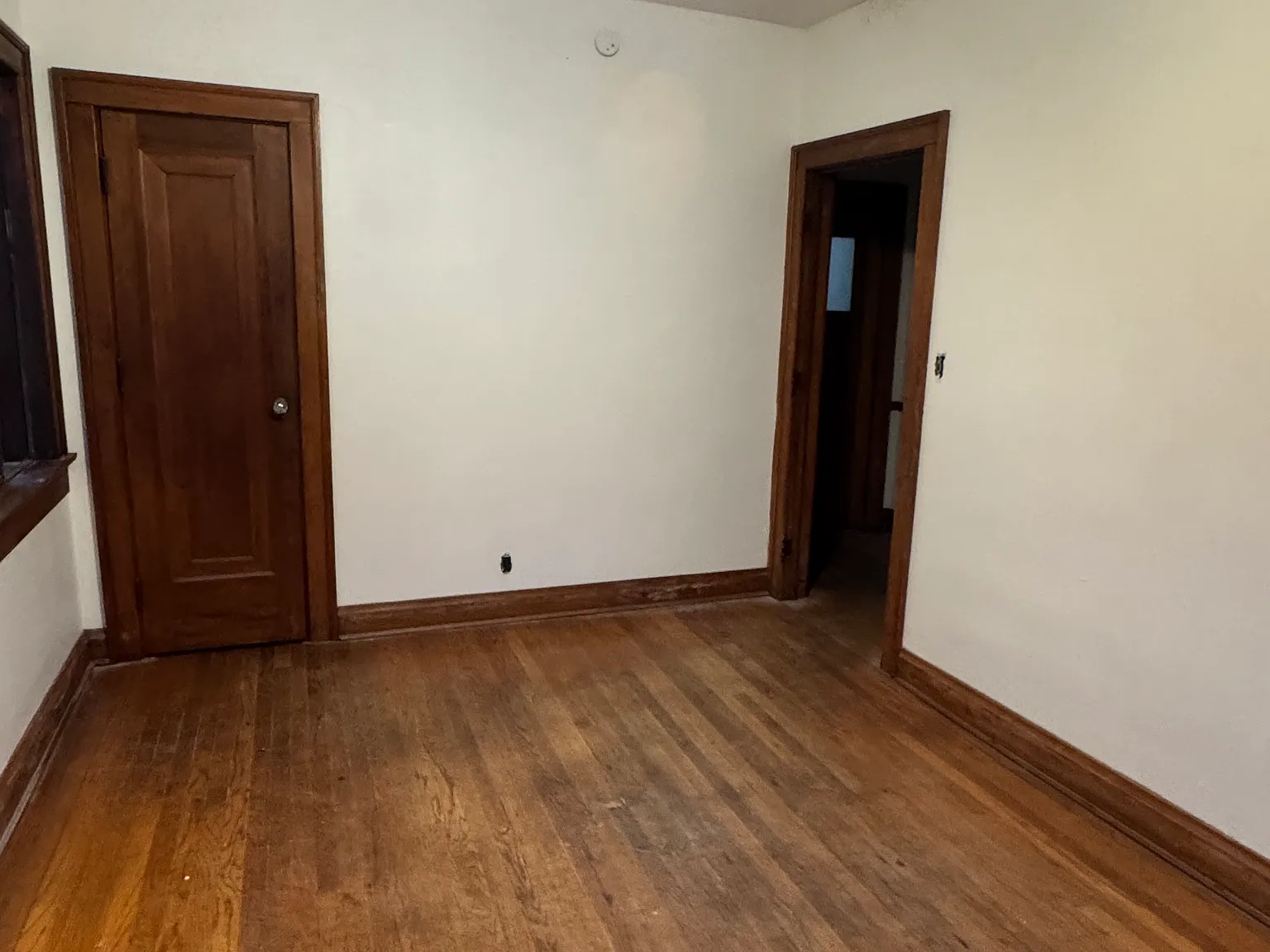 1 bed, 400 sqft, $1,000 — Photo 3