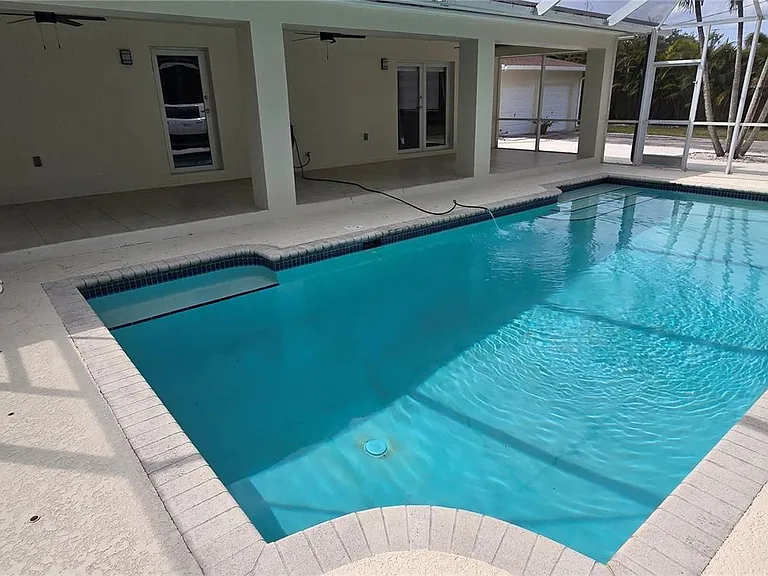 6500 SW 82nd Ave — Photo 3