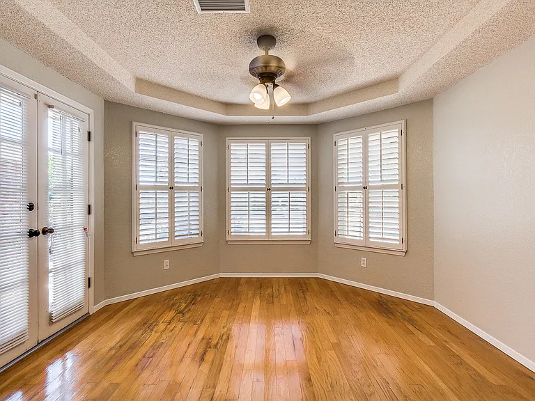 6104 La Posta Dr — Photo 16