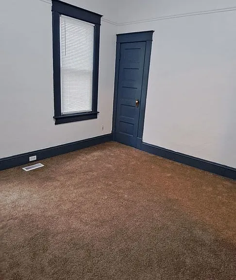 1321 Chesapeake Ave — Photo 6