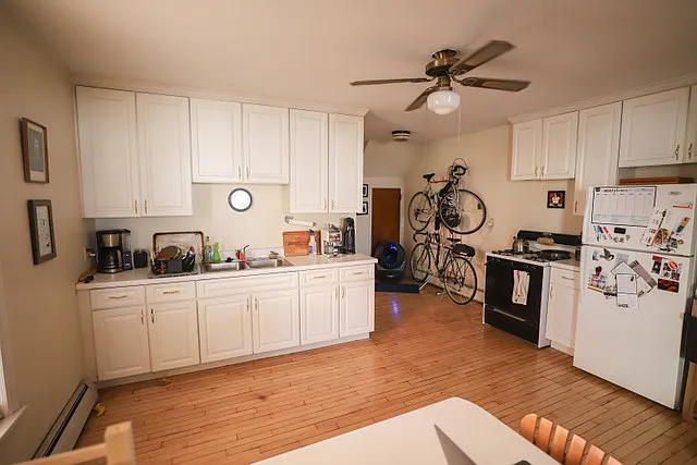 1 bed, 900 sqft, $1,445 — Photo 3