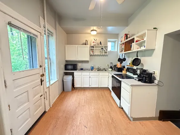 529 W 4th St Unit 1, Duluth, MN 55806
