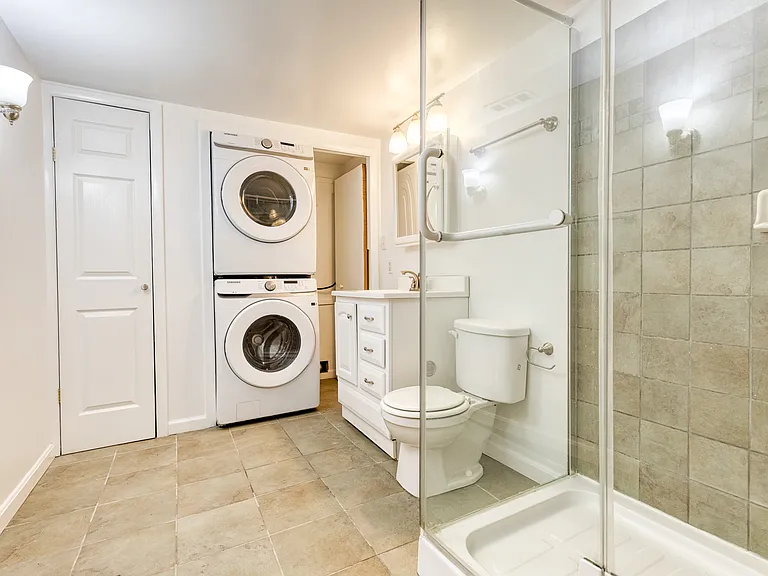 1608 S Hanover St — Photo 16