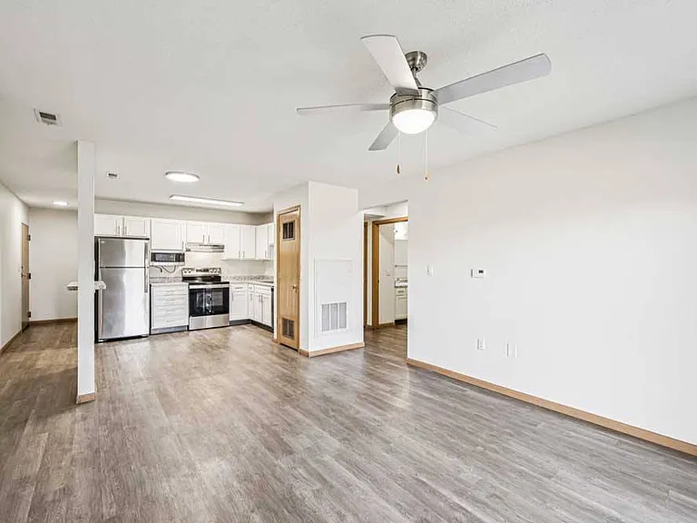 Northridge Heights Apartments — Photo 88