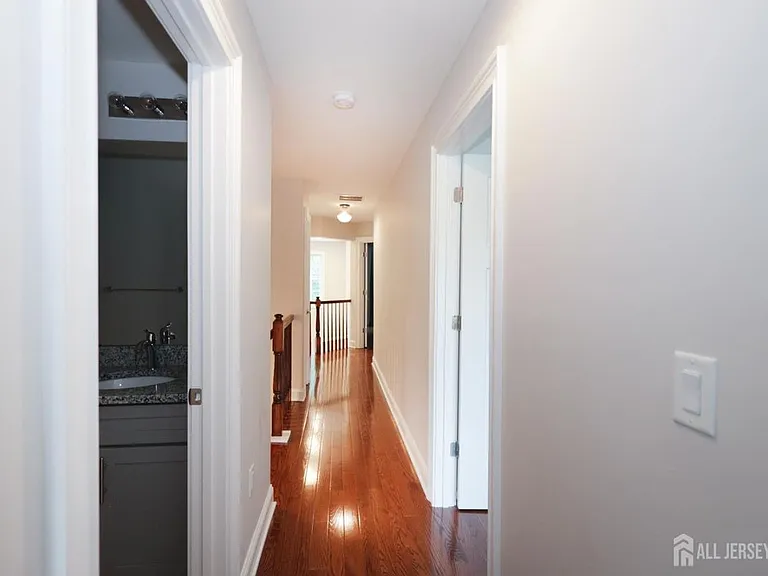 10 Gonzalez Dr — Photo 16