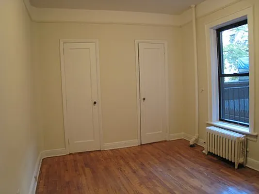 Rented by Metropolitan Equities | media 9