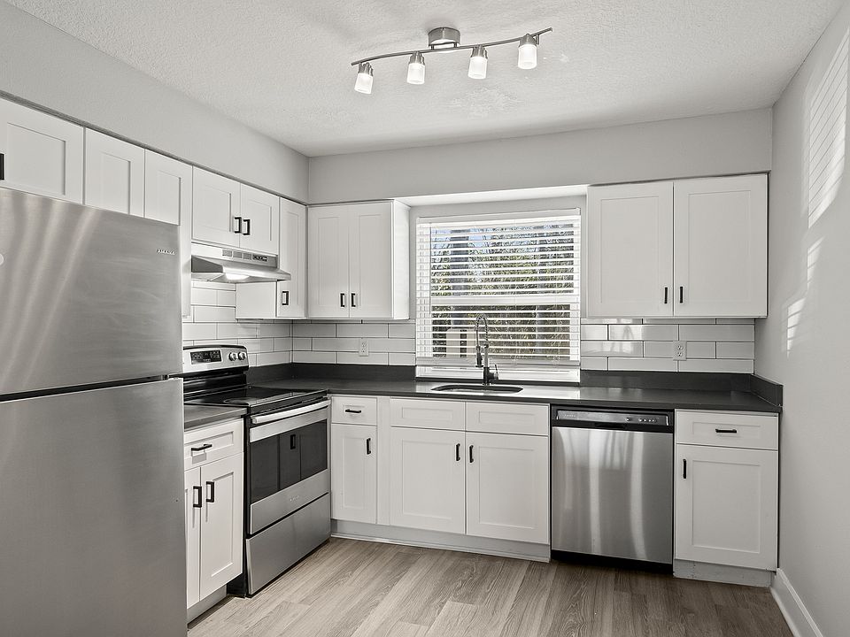 Mandarin Bay Kitchen