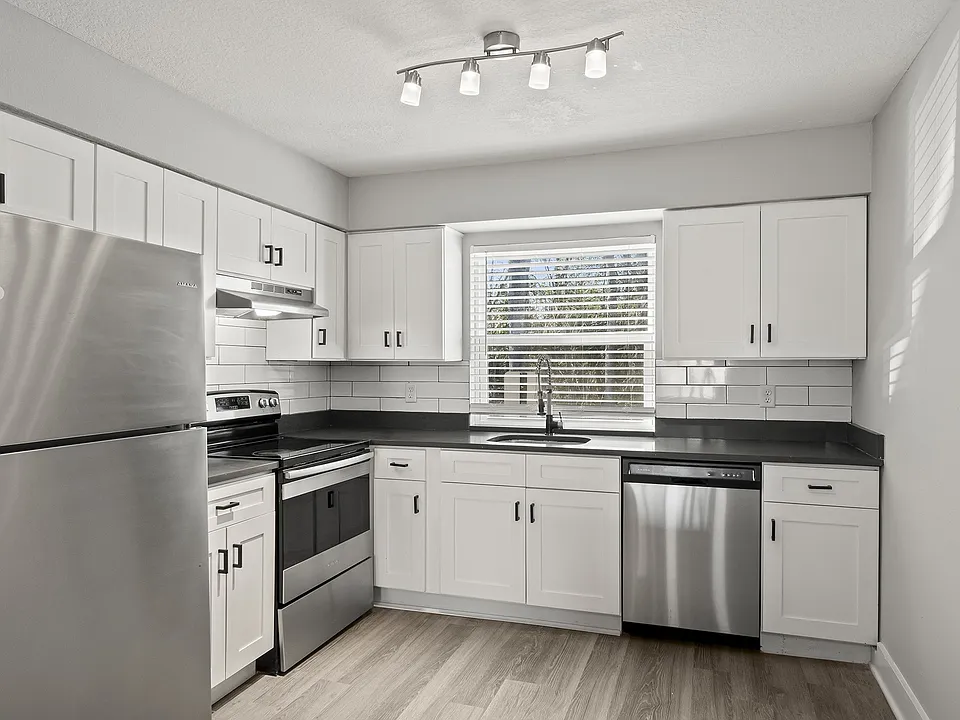 Mandarin Bay Kitchen