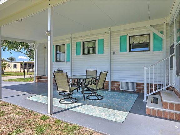 5th image of 1100 Sabal Palm Ln