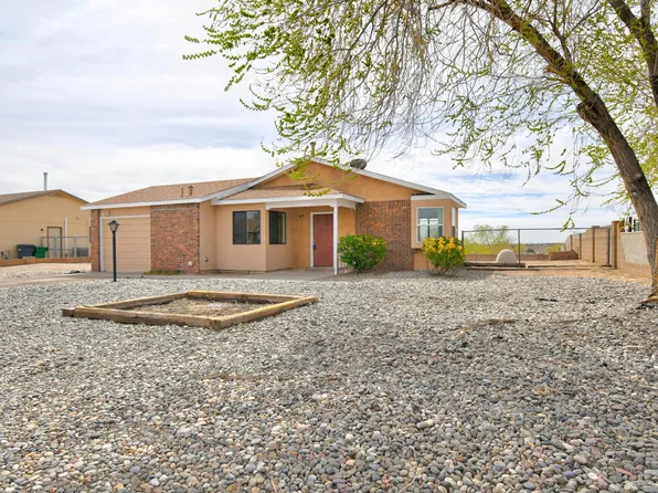 4542 Zirconia Dr NE, Rio Rancho, NM 87124