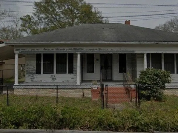 102 W 61st Street, Savannah, GA 31405