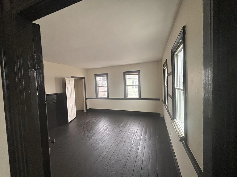 9 1/2 Dunlap St #2 — Photo 2
