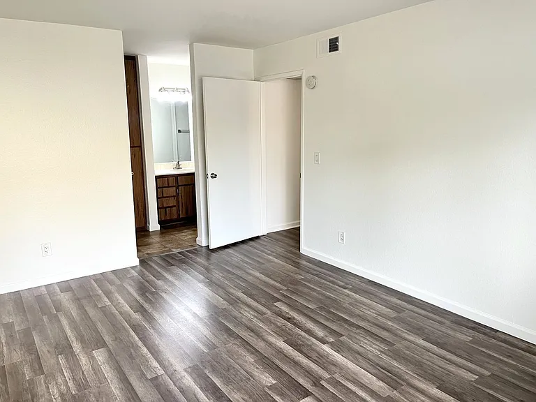 5938 Rancho Mission Rd #131 — Photo 12