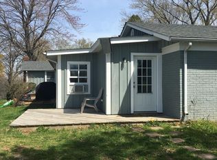 39053 Piggott Bottom Rd, Hamilton, VA 20158