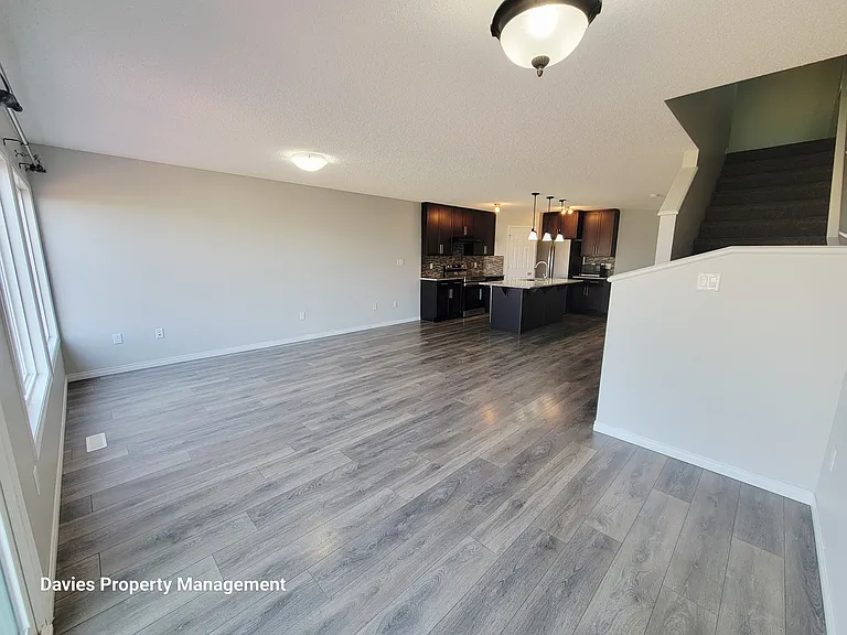2792 Coughlan Grn SW — Photo 5