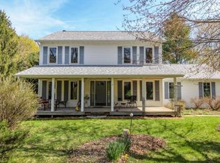 W9570 Henry St, Cambridge, WI 53523