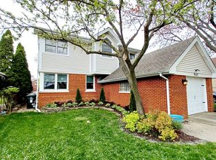 327 N Seminary Ave, Park Ridge, IL 60068