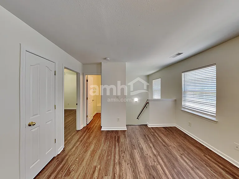 3801 Wingdale Ct — Photo 10