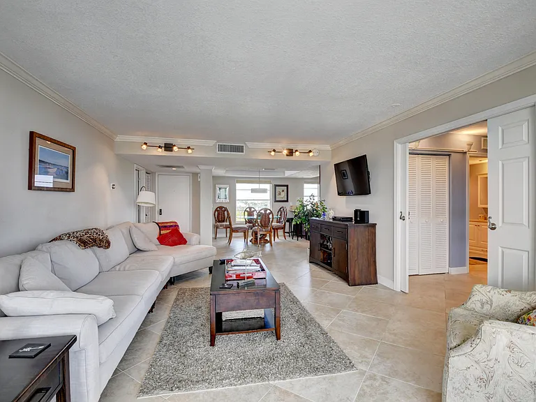 1 Harbourside Dr #3603 — Photo 6