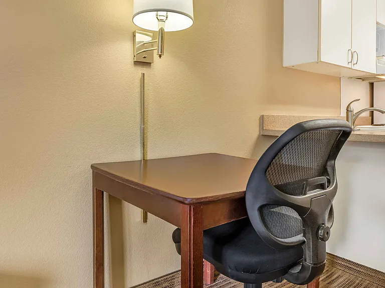 Studio Suite - 2 Full Beds