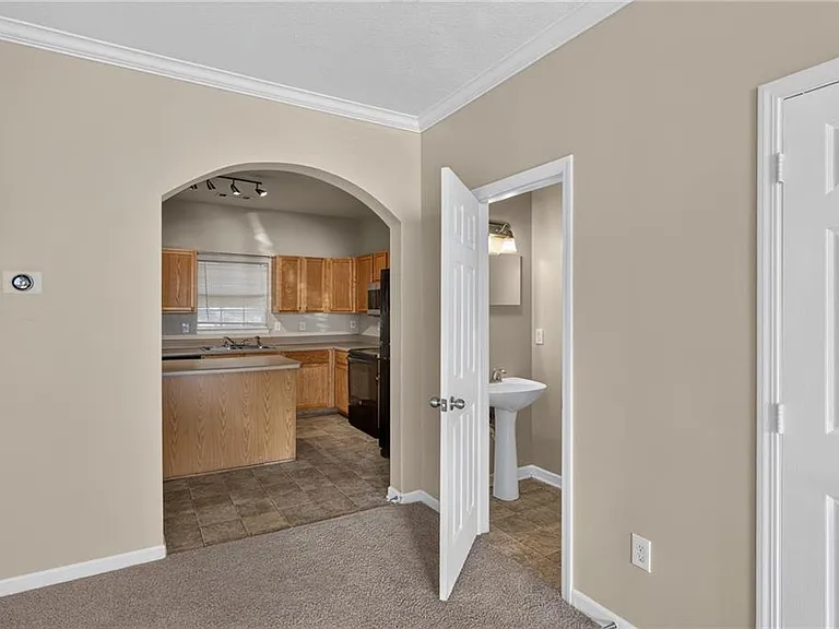 2161 Del Lago Cir NW — Photo 6