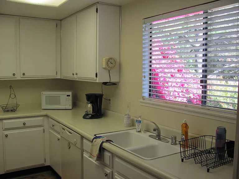 2250 King Ct #14 — Photo 3