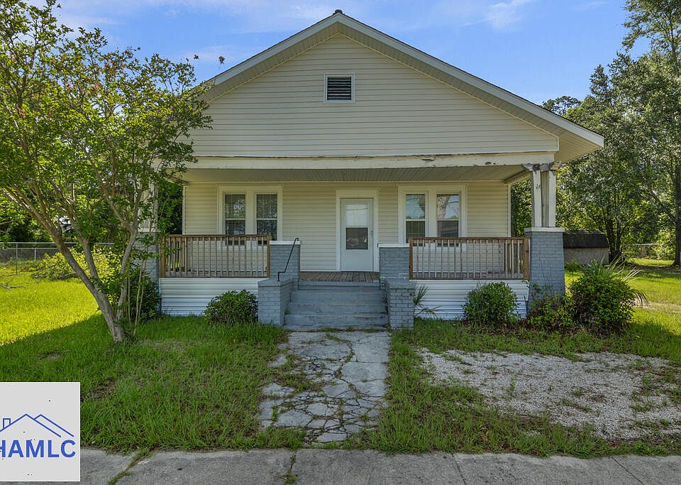 1st image of 813 Brunel St