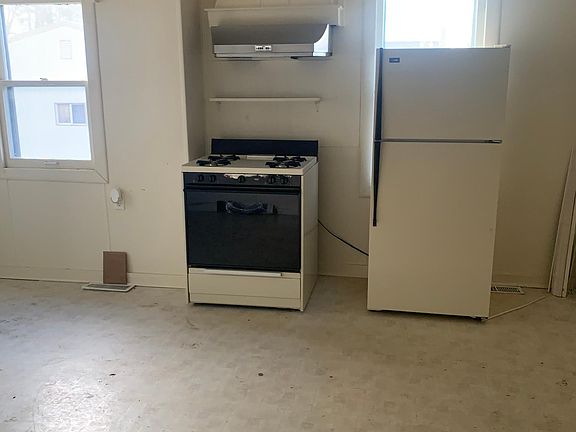3rd image of 3731 Lincolnway E #1