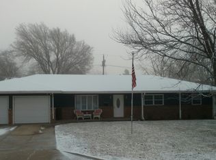 2406 Reeves Ave, Dodge City, KS 67801