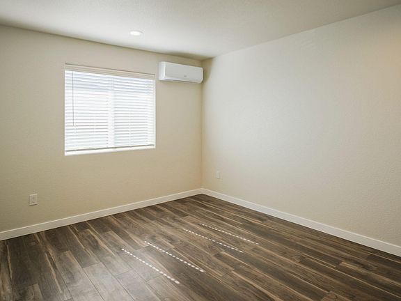 5th image of 5499 Shalynn Dr