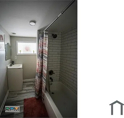 2511 E Madison St — Photo 24